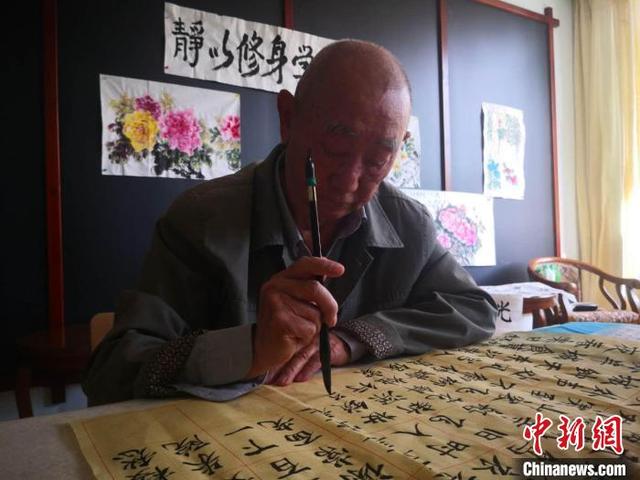 甘肃省政协聚焦智慧养老 建言“适老化”产品保护个人隐私(图2) 甘肃省政协聚焦智慧养老 建言“适老化”产品保护个人隐私(图2)