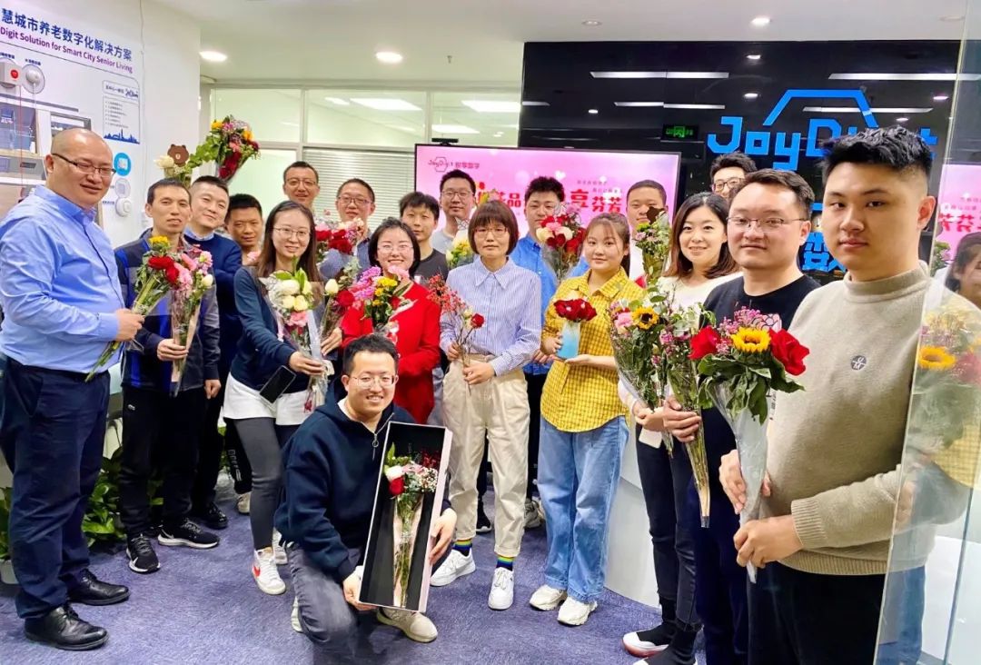 女神节快乐 | 插花品香,悦享芬芳(图3) 微信图片_20220309103118.jpg